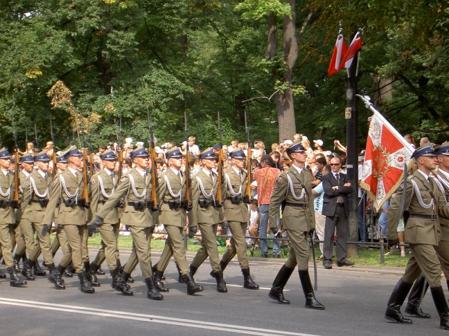 Kompania Reprezentacyjna Wojska Polskiego / Źródło: Wikimedia Commons